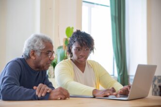 Bleiben Sie von überall aus mit Ihrem Gesundheitsteam in Verbindung